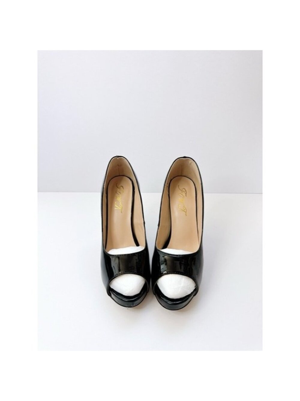 Size 6.5 Women’s Black Patent Leather Peep Toe Platform Heels FOWT